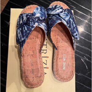 Nine West slides